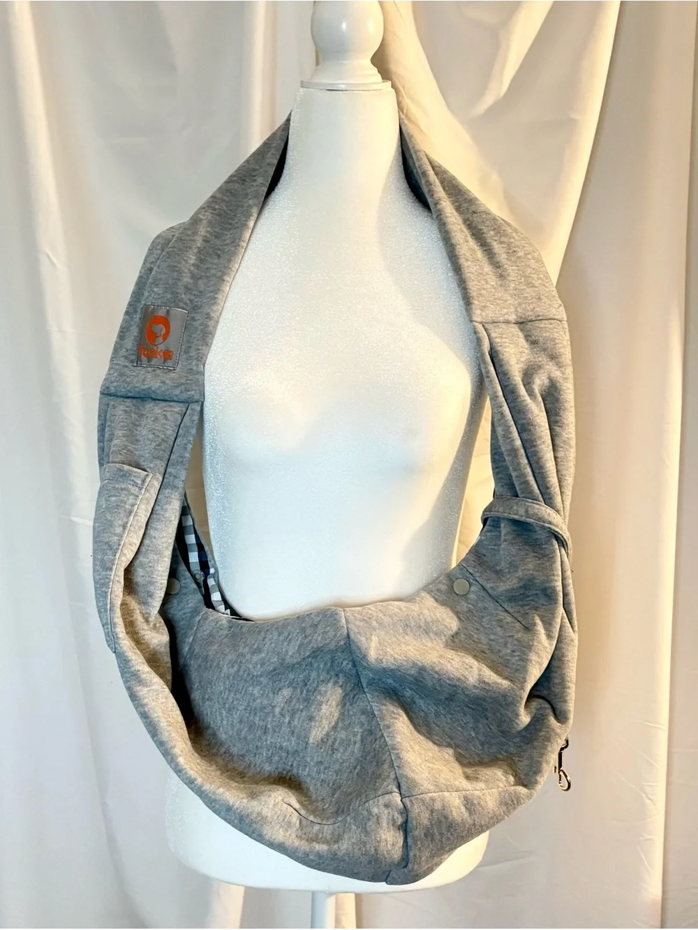 Tomkas Pet Sling Carrier 0-10lbs Grey Safety Clip Pocket Dog Cat Crossbody Soft